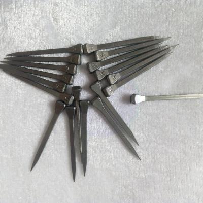 China Nail Factory Direct Sale Pointed Steel Horseshoe Nails for sale