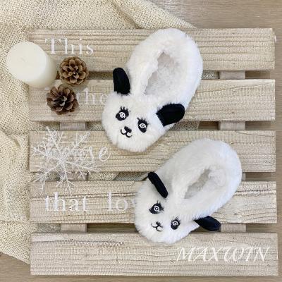 China Light Winter Girls Boys Toddlers Fur Slippers Children Warm Carton Indoor Floor Fuzzy Slippers for sale