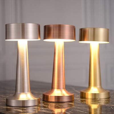 China Portable Creative Rechargeable Bar Led Table Lamps Rechargeable Lamp Restaurant Decorative Manicure Table Lamp for sale