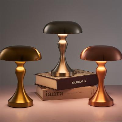 China Portable Creative Lighting Luxury Room Light Decor Gold Table Lamp Bedside Outdoor Portable Coffee Table Lamp Night Light for sale