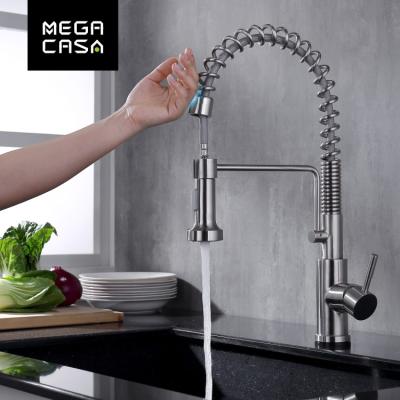 China Hot Sense Flexible Faucets 2021 Intelligente Black Pull Down Faucet Mixer Spray Spray Sensor Stainless Kitchen Faucet for sale