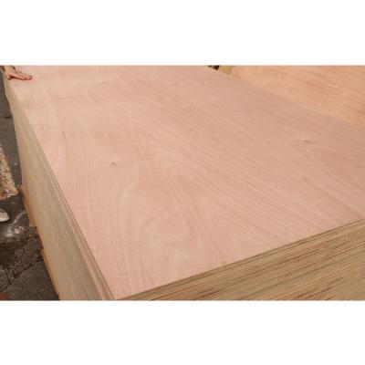 China Contemporary Hot Sale 18mm Okoume Plywood Melamine Waterproof Marine Plywood Glue for sale