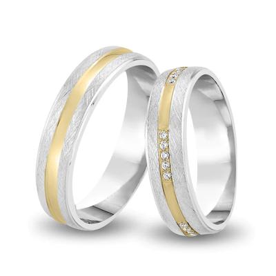 China Factory Wholesale CLASSIC Gold Plated Couple Engagement Wedding Ring Diamond Stainless Steel Finger Ring for sale