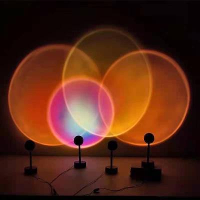 China 2021 modern hot sale mini sunset projector lamp RGB sunset lamp rotating sunset light for decoration for sale