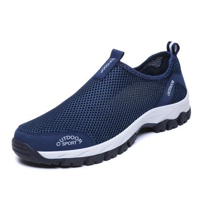 China Cheap High Quality EVA Wholesale Four Season Outdoor Light Rise Running Shoes Men for sale