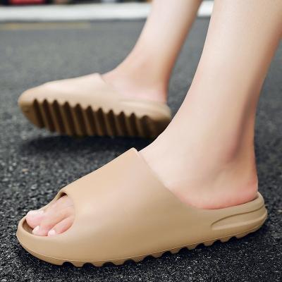 China 2021 Anti-Smell Slipper Girl In Slide Shoes New Summer Unisex Men Flat Sandals Women Slip On Eva Yeezy Beach Ladies Indoor Fish Mouth for sale