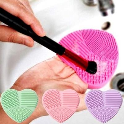 China For commercial & OEM Custom Color Factory Use High Quality Silicone Cleanser Mat Pad Heart Shape Makeup Brush Cleaner Pink Silicone for sale