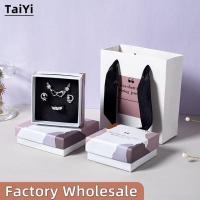 China 2022 Recyclable Ring Box Jewelry Box Gift Packaging Earring Necklace Small Cardboard Luxury Wholesale Hard Fancy Custom Rigid Paper for sale