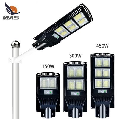 China LANDSCAPE High Power Integrated Outdoor Waterproof Ip65 30w 60w 90w 120w 150w All In One Led Solar Street Light for sale