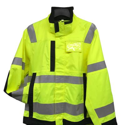 China Water Proof OEM Polyester 300D Oxford Hi Strength Green Reflective Jacket For Men Construction Work Road Safety Workwear for sale