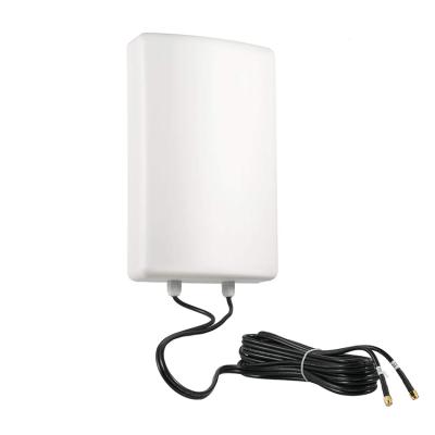 China Outdoor Dual Polarization 700-2700MHz Communication Antenna Mimo 4G LTE Panel Antenna 284mm*182mm*68mm for sale