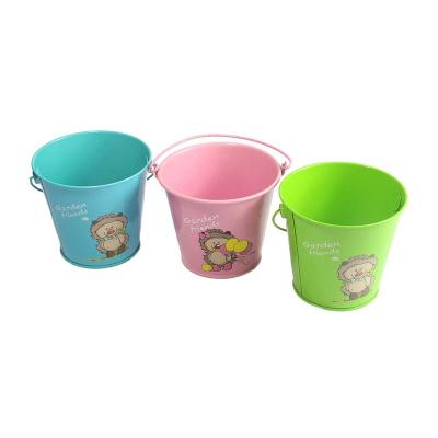 China Customized Sustainable Design Iron Garden Galvanized Wine Bucket Garden Cooling Ice Buckets, Sand Bucket Beach Toy for sale