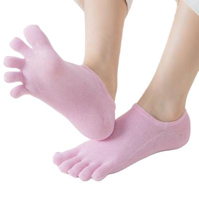 China Sanshou Breathable Compression Toe Grip Custom 5 Finger Women Sports Slip Non Five Finger Yoga Socks for sale