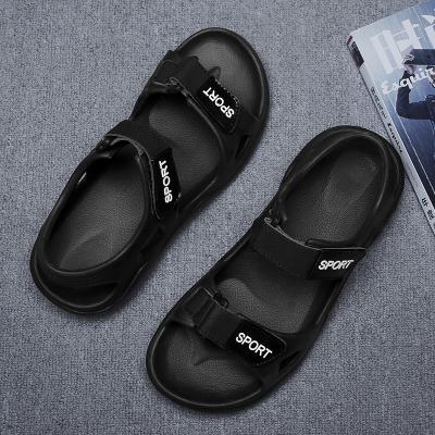 China New Fashion Anti Slippery Design Flat Genuine Leather Toe Protect Summer Sandals For Men Shape Fur Slippers for sale