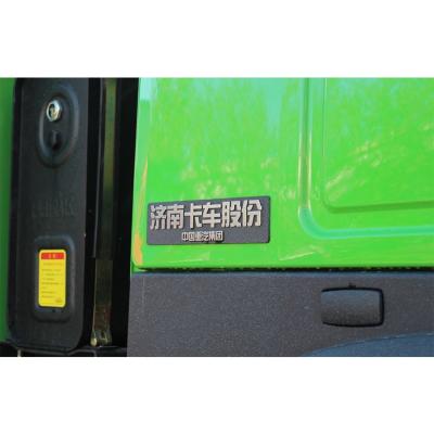 China USED ​​TRUCK SINOTRUK HOWO 6X4 DUMP TRUCK PRICE FOR SALE DIESEL CLEAR ENGINE GROSS WHEEL > 8L for sale