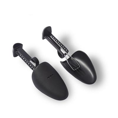 China Modern Black Factory Customized Plastic Shoe Accessories Shoe Stretcher Shoe Trees for sale