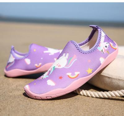 China Fashion Trend Children's Water Walking Shoes Shoe Protector Water Sprinkle Shoes for sale