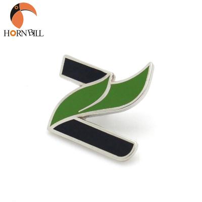 China Worldwide Custom Kuwait National Day Badge / Custom Kuwait Badge Lapel Pin / Kuwait National Flag and Emblem Pin Badge for sale