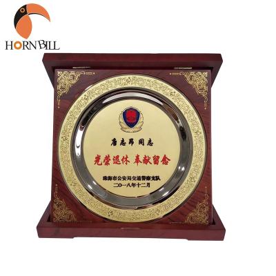 China Custom Decorative 3D Round Golden China Hornbill Souvenir Metal Craft Honor Plaque Silver Bronze Copper Dish With Embossed Logo for sale