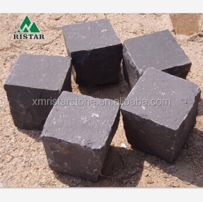 China Outdoor And Garden Paving Wholesale Black Stone Basalt Granite Zhangpu Paver for sale