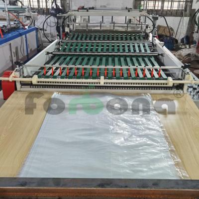 China Automatic Plastic CLOTHING Garment Suit Bag Machine for sale