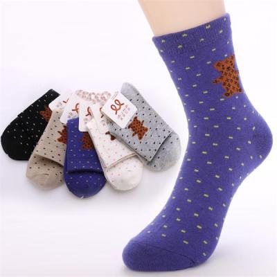 China High warmth men's winter socks with cute bear patterned design for sale