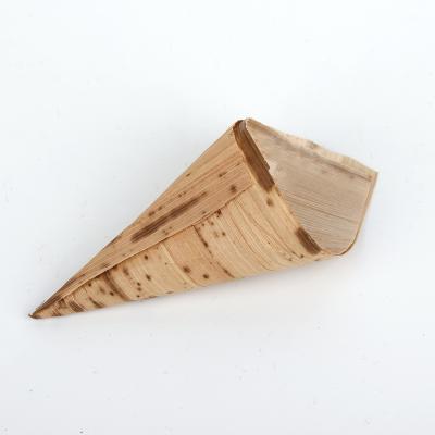 China Party Item Disposable Bamboo Shell Square Cone Sushi Cup for sale