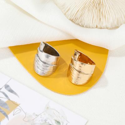 China Hot Selling American Chic Style TRENDY Chunky Metal Alloy Rings Minimalist Gold Plated for sale