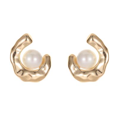 China 2021 new fashion TRENDY Korean 14K gold plated geometric imitation pearl earrings surround earrings for sale