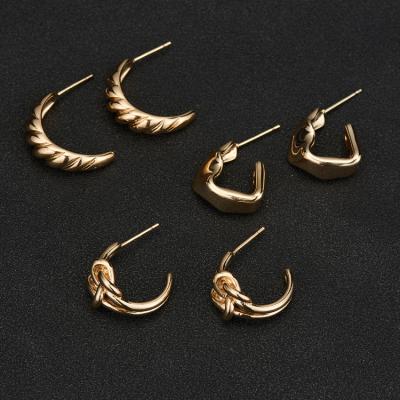 China FASHIONABLE Hot Selling Minimalist Brass Plated With 14K Gold Brass Stud Earrings Custom Studs For Woman for sale