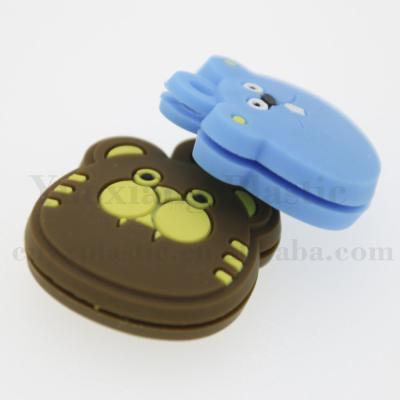 China custom design 2d or 3d shape best tennis dampeners silicone tennis vibration dampener for sale