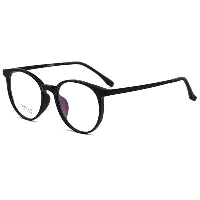 China Ultralight Fashion Round TR90 Eyrwear Ultralight Retro Titanium Combine Men's And Women's Optical Glass Sight for sale