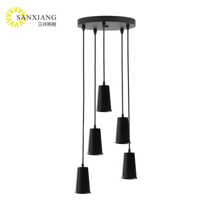 China Modern Simple Nordic Living Room Hotel Bar Chandelier Style OEM/ODM Modern Black White E27 Pendant Lights for sale