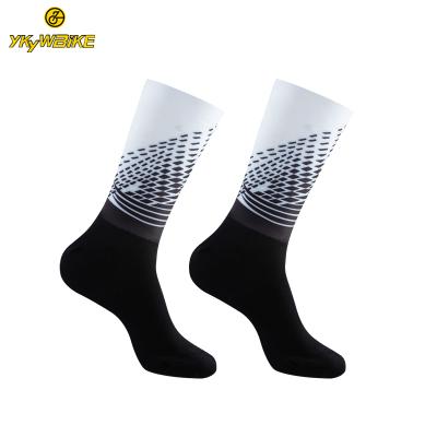 China MOQ Antibacterial 20 Pairs Custom Design Road Bike Sports Cycling Socks for sale