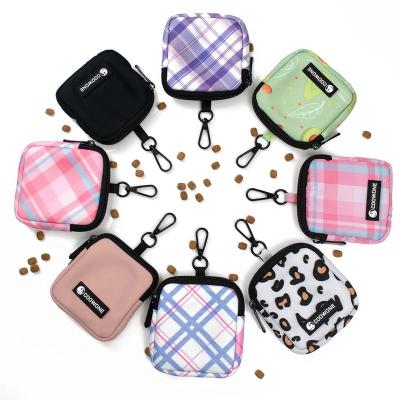 China Popular Waterproof Dogs Dog Training Snack Pouch Pet Training Bag Dog Treat Pouch for sale