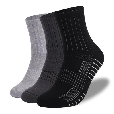 China Custom Printed Warm Breathable Merino Wool Winter Crew Socks Double Cylinder Stripe Crew Socks Mens Wool Socks for sale