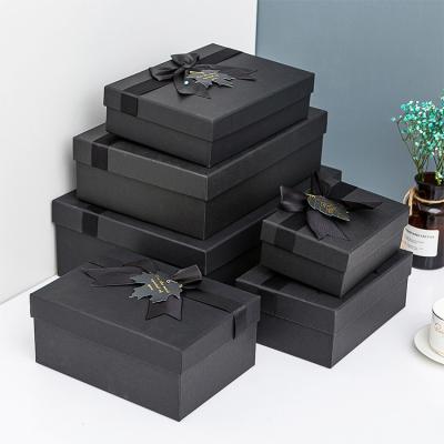 China Recyclable Customized Rectangular Gift Box Kraft Paper Gift Box Packaging Box With Lid for sale