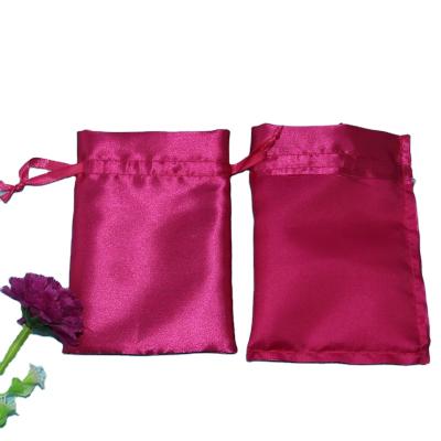 China Newest packaging hot-sale satin drawstring bag and fashion velvet cheap drawstring bag for sale