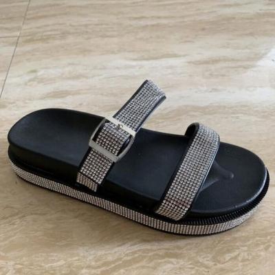 China Fashion trend high quality women's black flat sandals summer beach shoes custom rhinestone slippers for ladies sparkle sandals women for sale