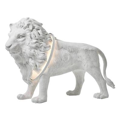 China Europe Customized Large Animal Sculptures , Modern High Quality Lion Floor Decoration Ornaments for sale