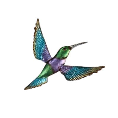 China Contemporary Outdoor Garden Decoration Metal Flying Hummingbird Vivid Metal Wall Hanging Art Decor For Yard and Fence for sale