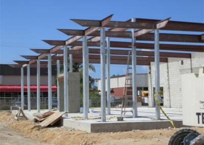 China Armação de aço à prova de fogo da luz da construção da sala de exposições do carro da casa pré-fabricada para a casa provisória à venda