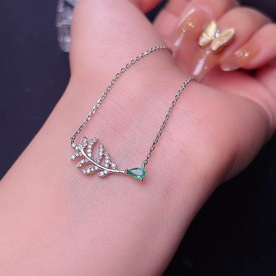 China Office/Hot Selling 925 Sterling Silver New Natural Green Clavicle Chain Career Necklace for sale