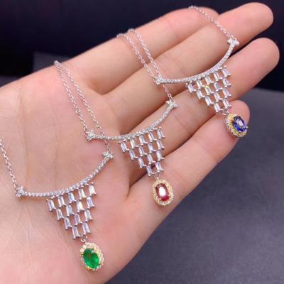 China Office/Natural Green Red Clavicle Chain Necklace 925 Sterling Silver New Career Sapphire 0.5ct Hot Sale for sale