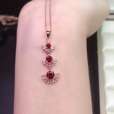 China Office/Career Sterling Silver Genuine Natural Women Garnet Necklace 925 Simple and Exquisite for sale