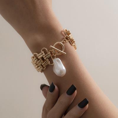 China TRENDY Jingle YI Exaggerated Wide Baroque Shaped Pendant Bead Bracelet Woman Punk Geometry Chain Bracelet for sale