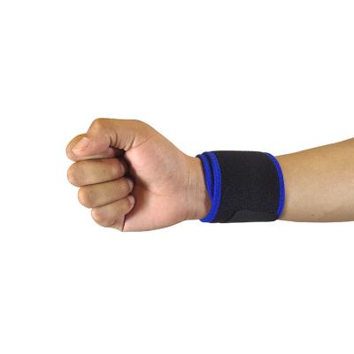 China Outdoor Fitness Shock Absorption Badminton And Palm Guard Forming Pressurized Gym Wrist Wrap For Gym Workout for sale