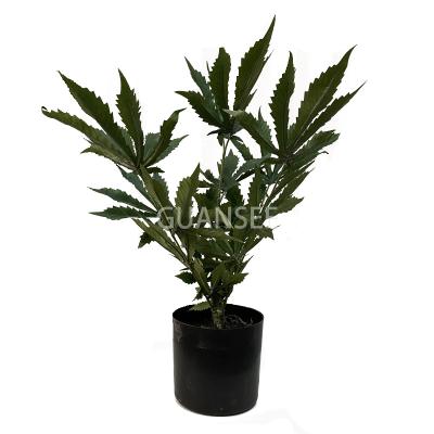 China Factory direct sales eco-friendly plastic artificial potted green plant for sale