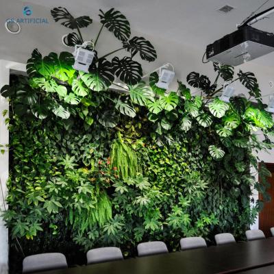 China Attrative Artificial Green Vertical Garden Wall Forever For Prosperous Period for sale