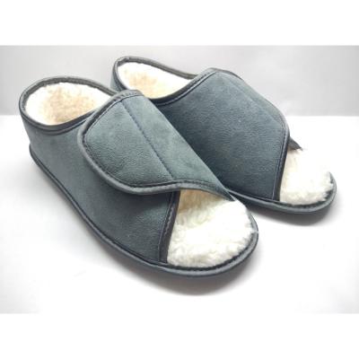 China Fashion Trend Fur Slippers 2021 Winter Shoes Big Size Home Indoor Slippers Buckle Flat Bottom Slippers for sale